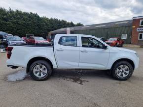 ISUZU D-MAX 2022 (71) at Troops Leadenham