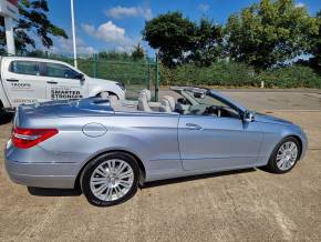 MERCEDES-BENZ E CLASS 2013 (13) at Troops Leadenham