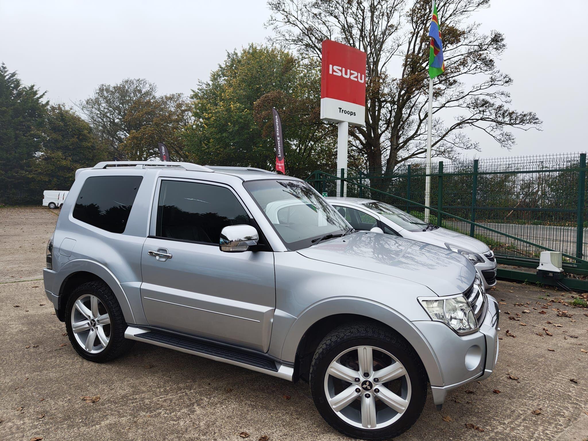 2010 Mitsubishi Shogun