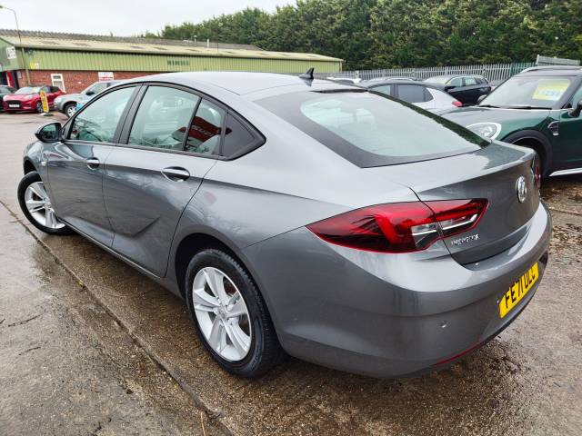 2021 Vauxhall Insignia 1.5 Turbo D SE Nav 5dr